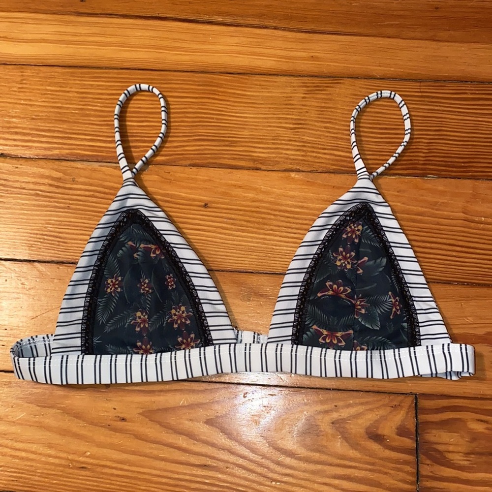 Ellejay Rosa Bralette Bikini Top
